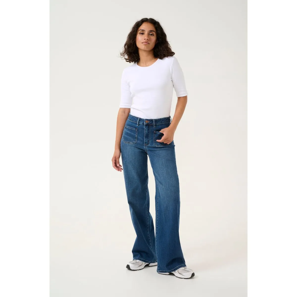 Karla HW Wide Jeans Medium Blue Washed